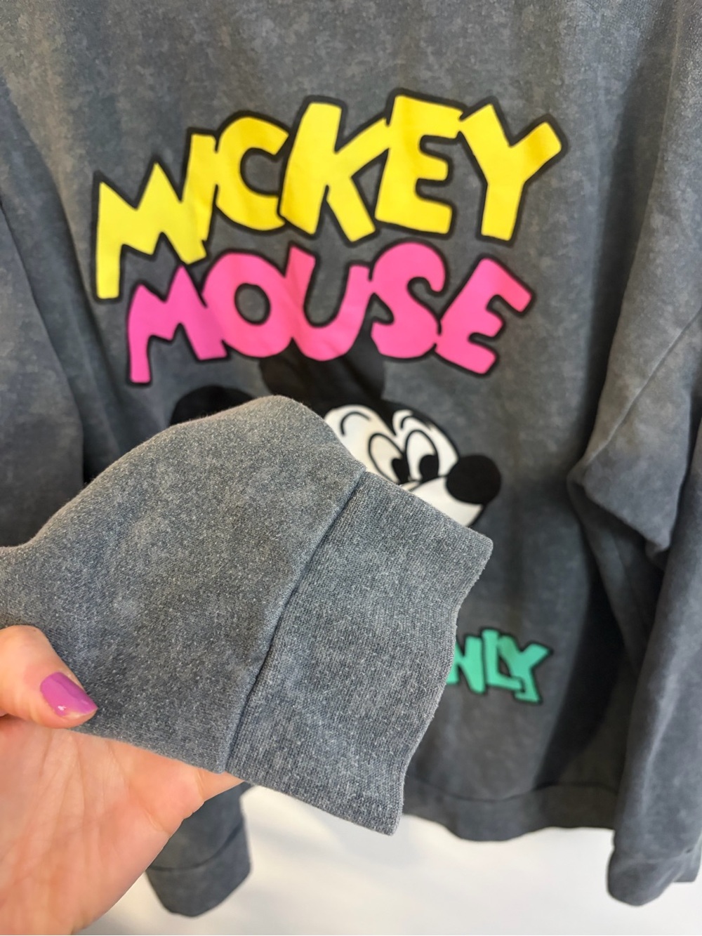 Disney Mickey Mouse Crewneck Sweatshirt with Colorful Graphic large - Picture 5 of 6
